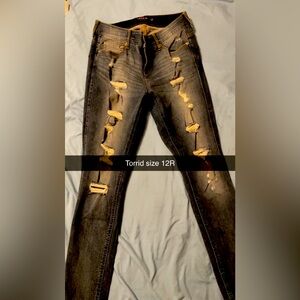 Torrid size 12 ripped skinny jeans